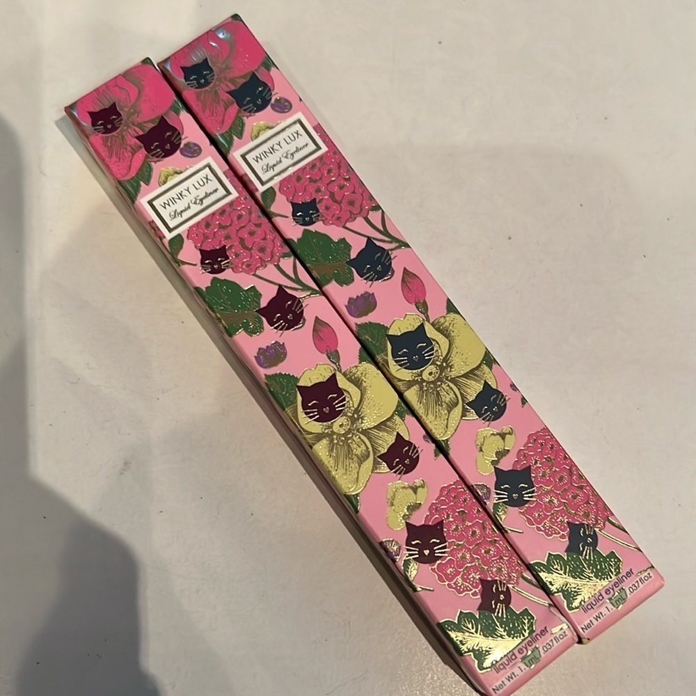 New Winky Lux Liquid Eyeliner Plum & Navy Full Size